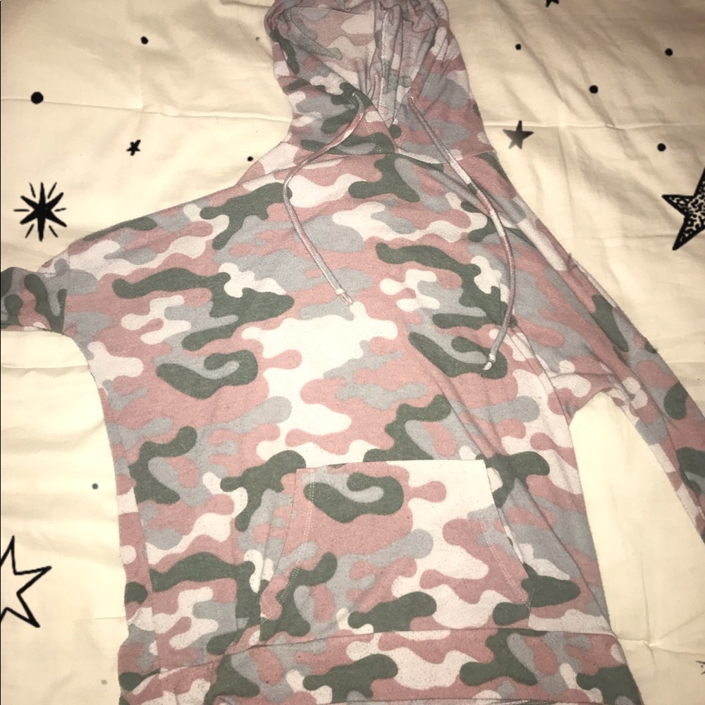 Super soft pink camo hoodie